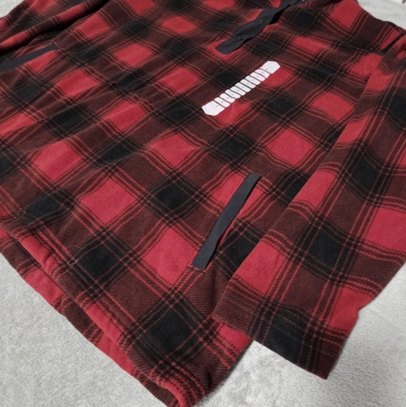 New Duluth Trading Fleece Pulllover 2X Red Plaid - Picture 2 of 7
